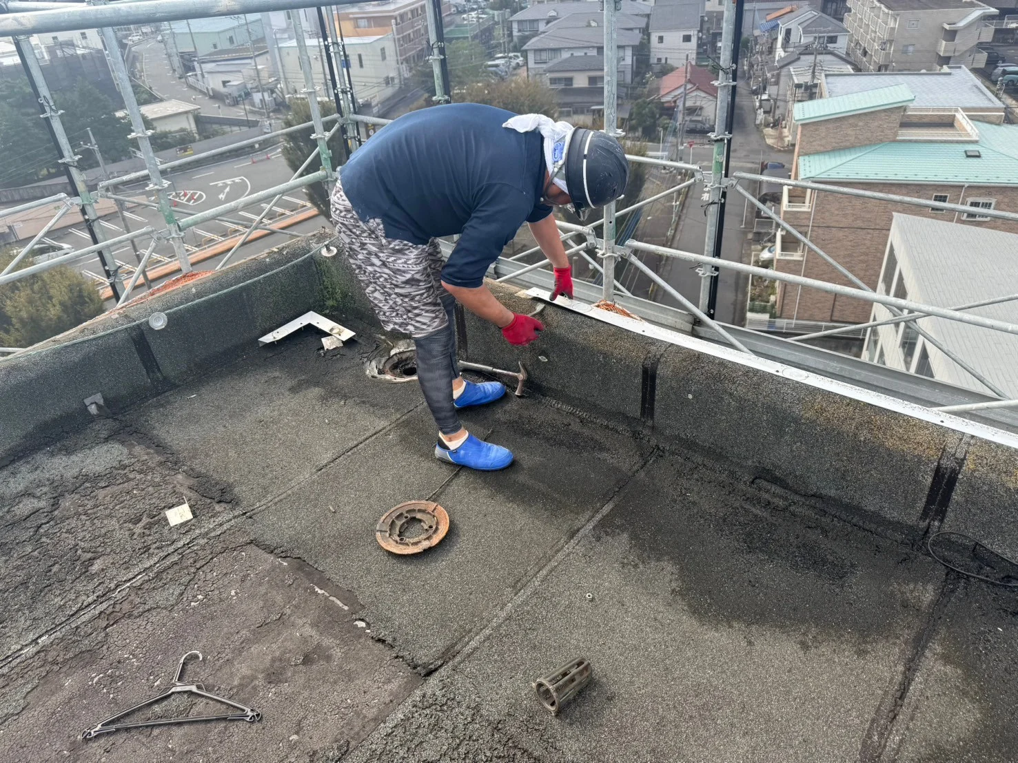 集合住宅防水改修工事 施工中