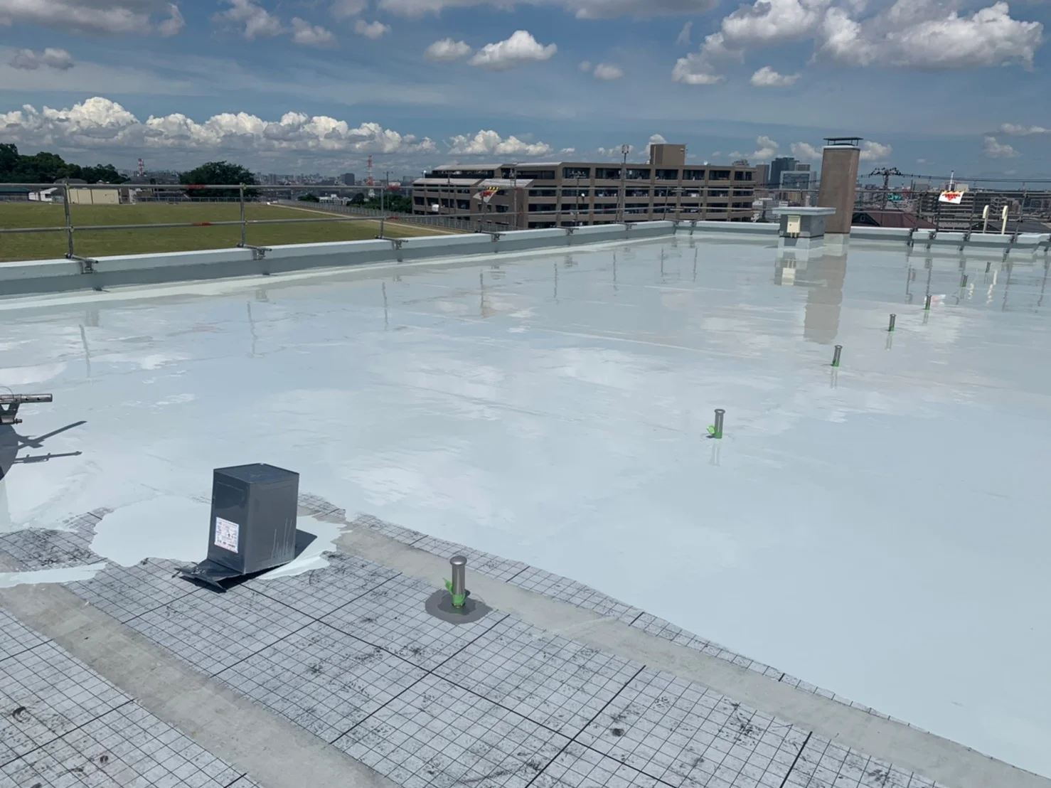 配水所屋上防水改修工事 施工中